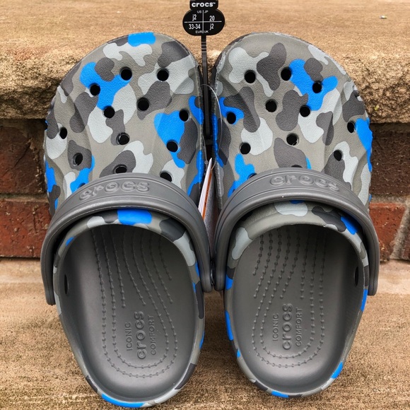 New Crocs Boys Kids’ Baya Clog Blue/Grey Camo - Picture 10 of 11